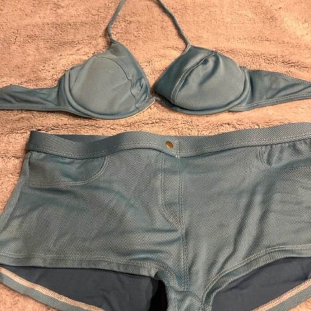 Vicotira's Swimsuit